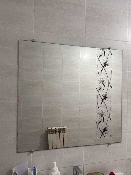 Зеркало для ванной 85*77рр