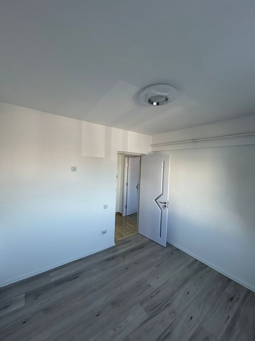 Garsonieră de vânzare