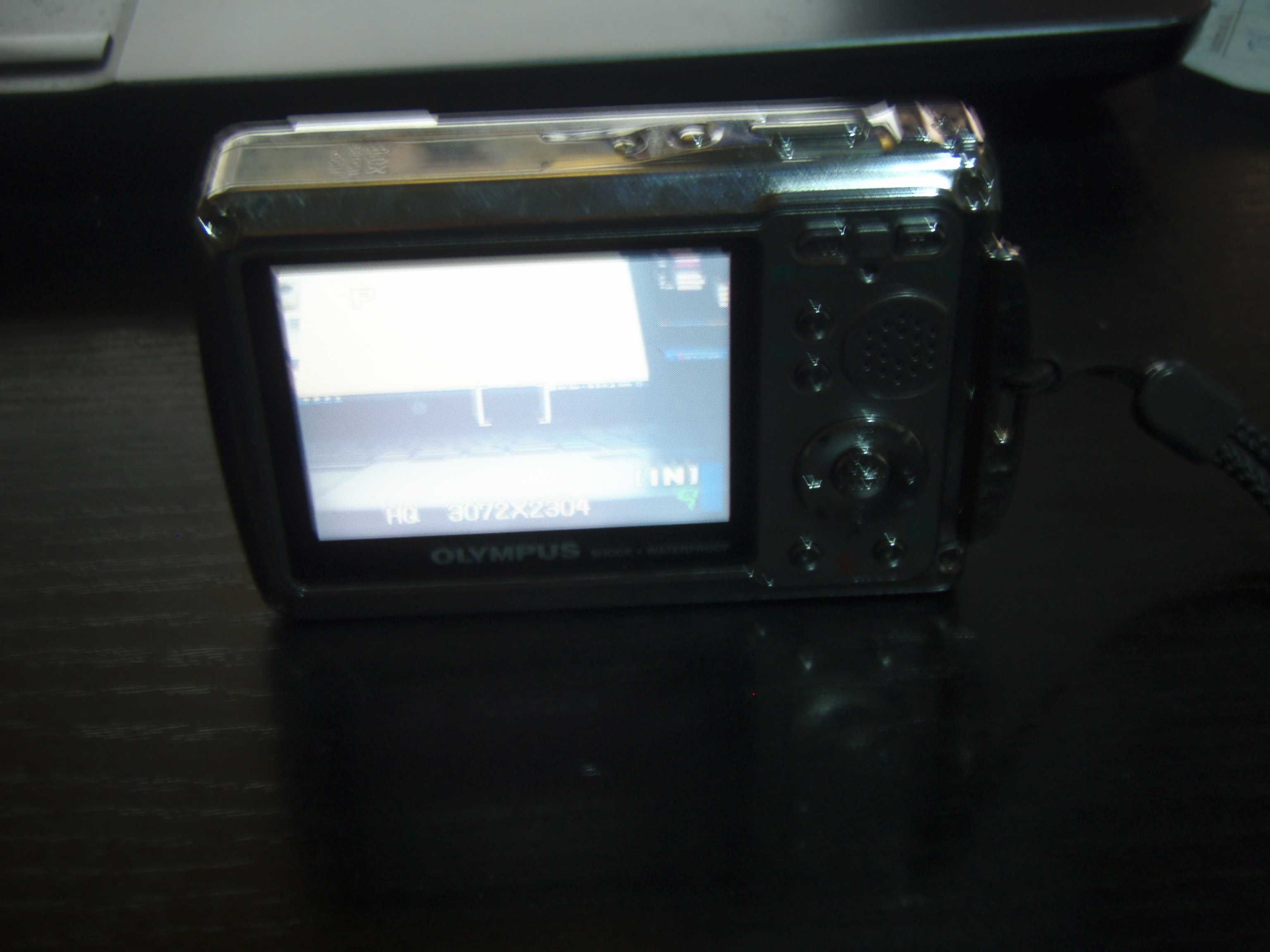 Aparat foto digital Olympus u720SW cu baterie si incarator, fara card