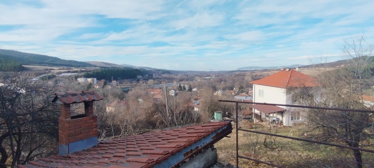 Продава се Къща в с. Студена, Област Перник - 72 кв.м за 1523 €/кв.м - Снимка #21