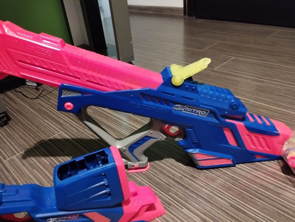 Pușca și lansator Nerf Nitro