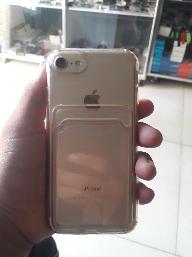 iPhone 7 sotiladi