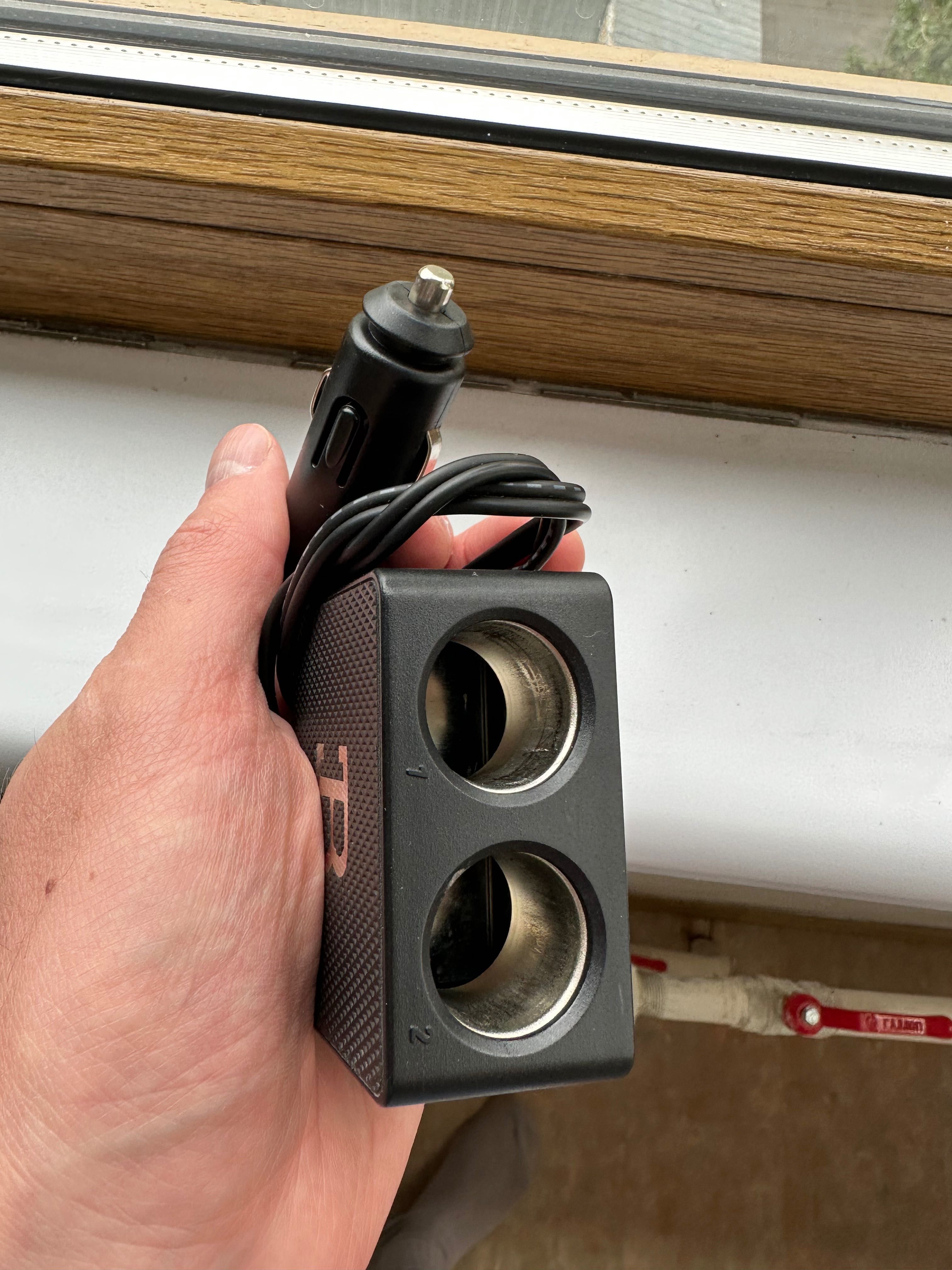 Аудио-bluetooth AUX для машины с выходом для прикуривателя и пультом