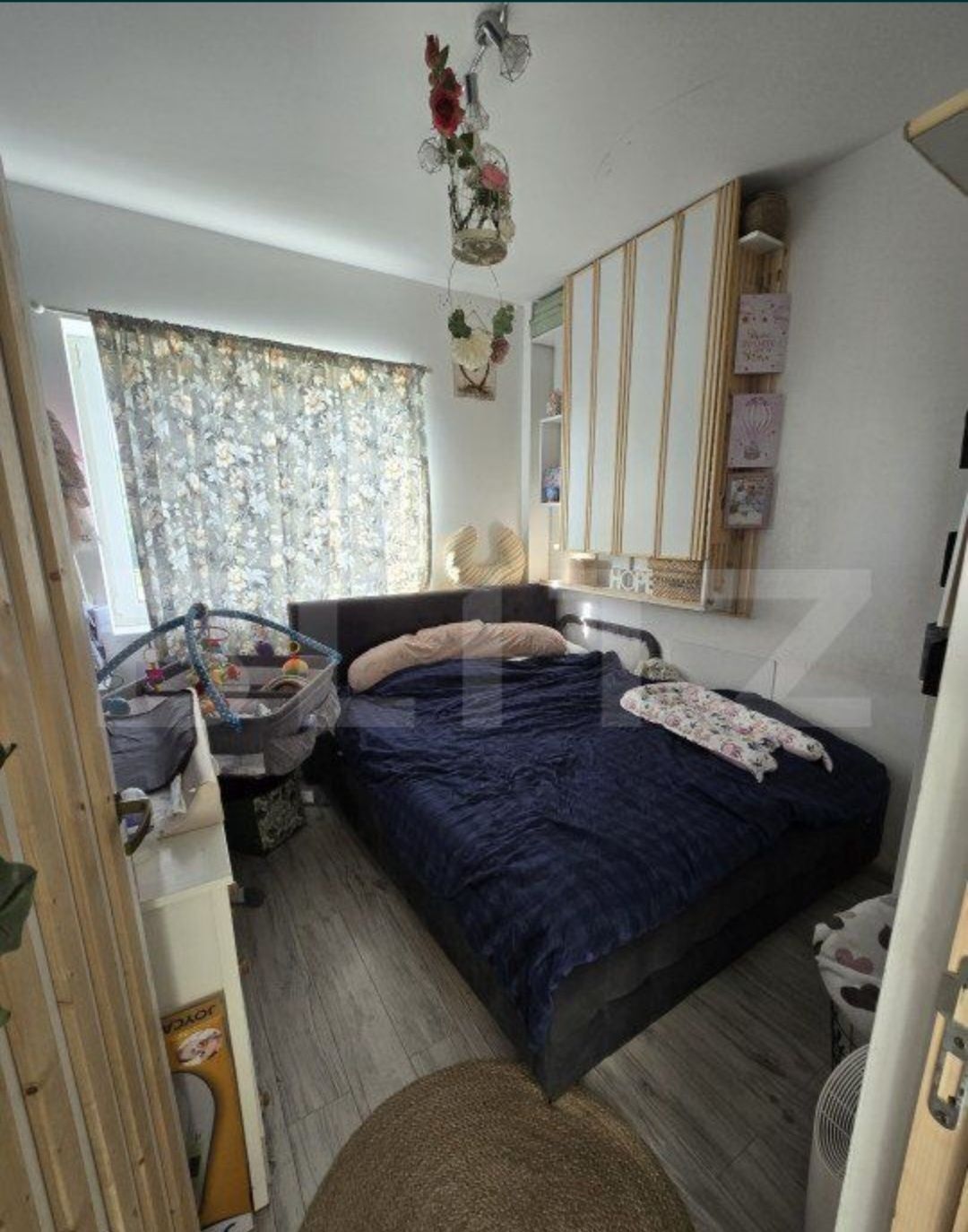 Persoana fizica Vand apartament