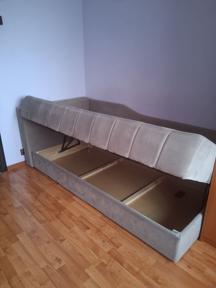 Pat cu spatiu de depozitare in stare noua