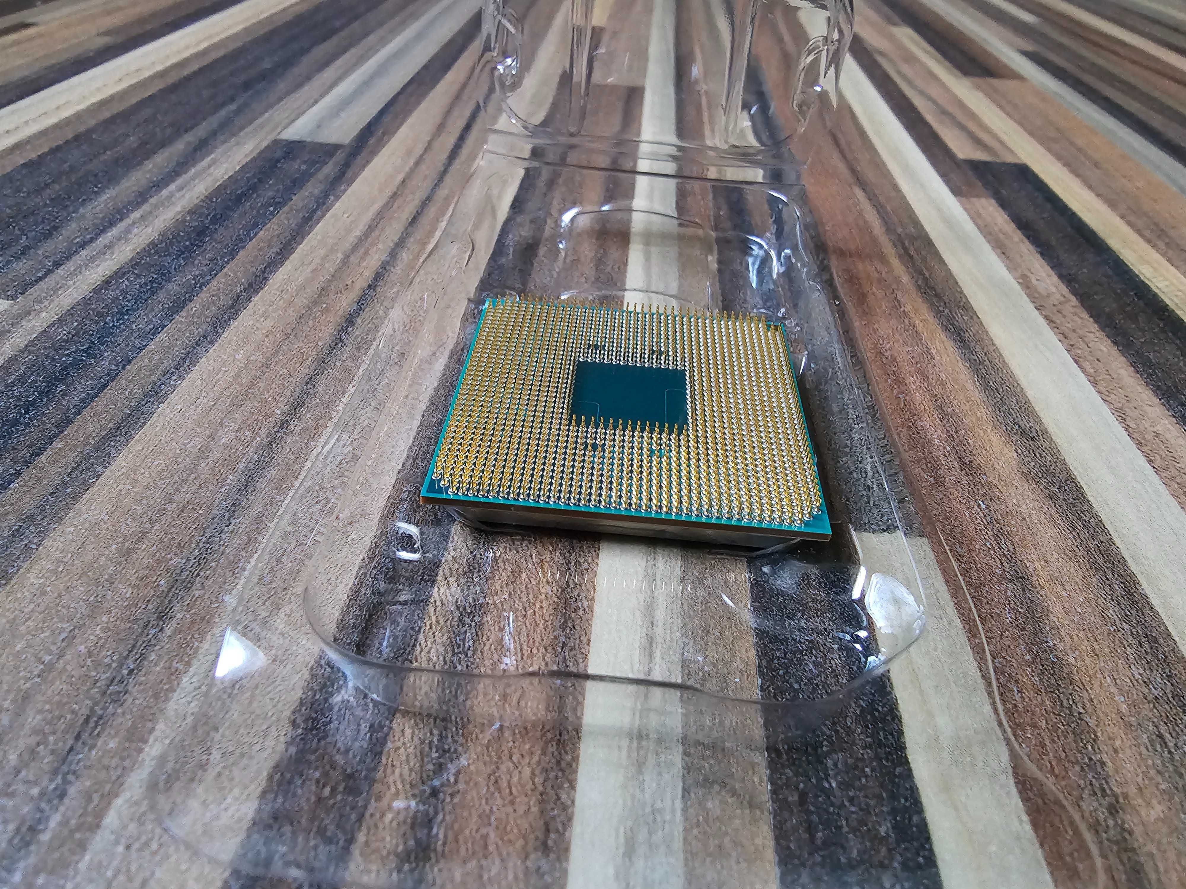 Процесор Ryzen 3 2200G