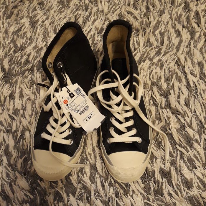 Bascheti din piele intoarsa, mar 40, marca Zara