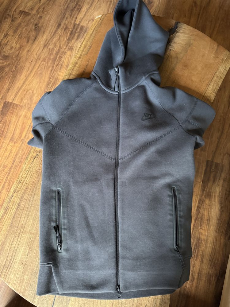 Nike Tech Fleece