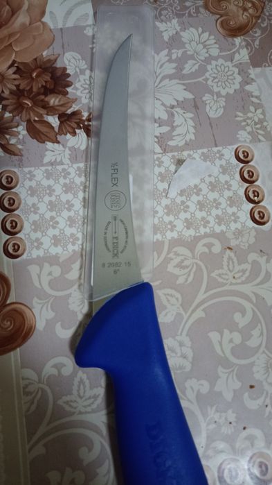 Vînd cuțit original