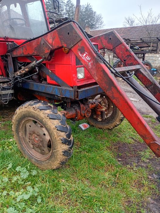 Vând tractor LTZ 55