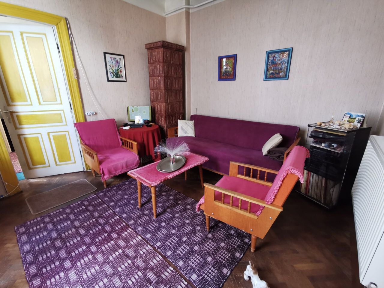 Apartament +mansarda+curte în București, zona Dinamo - Piața Gemeni
