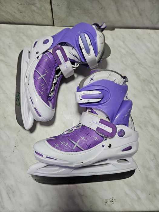 Patine 1509 gheata reglabile marime  34-35-36-37 .