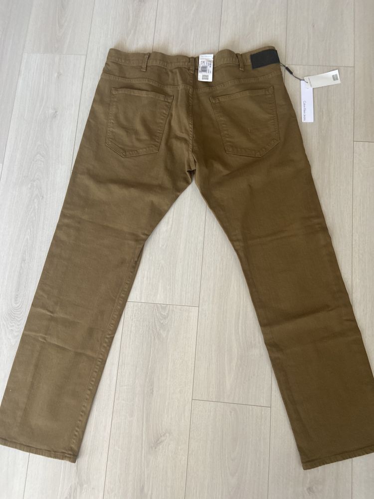 Blugi  Calvin Klein 38/40