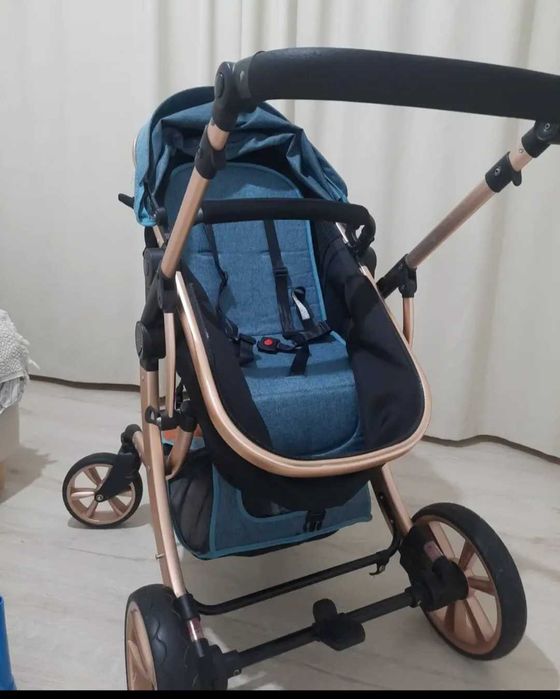 Продам коляску два в одном