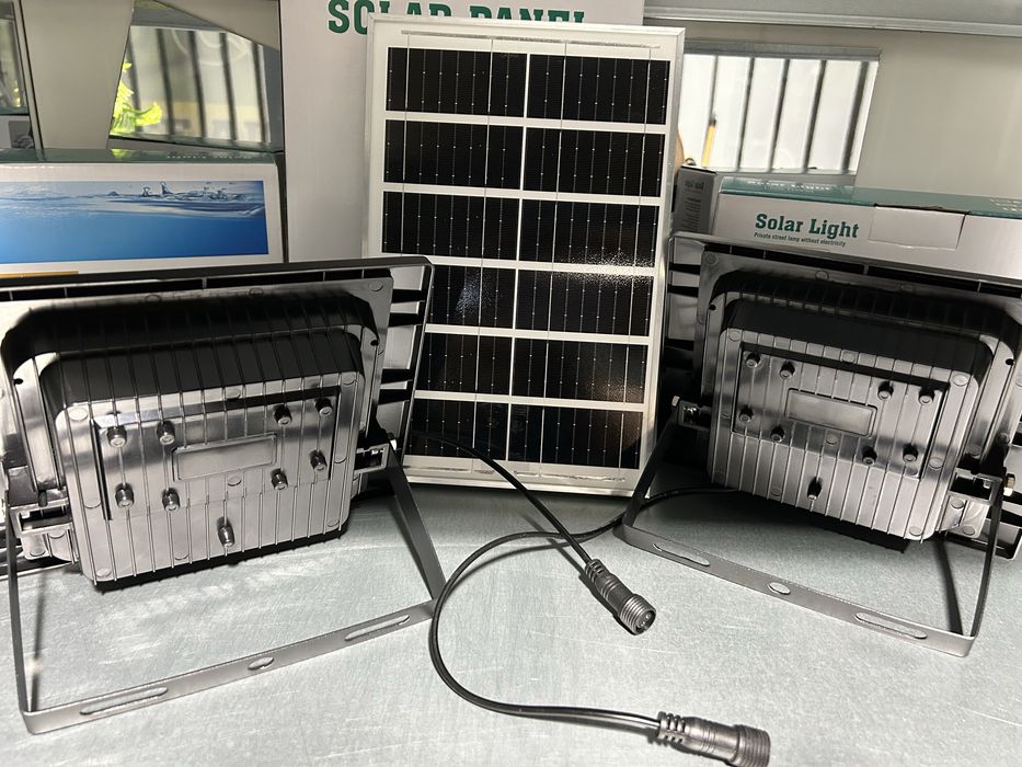 Proiector Solar Dublu 200W