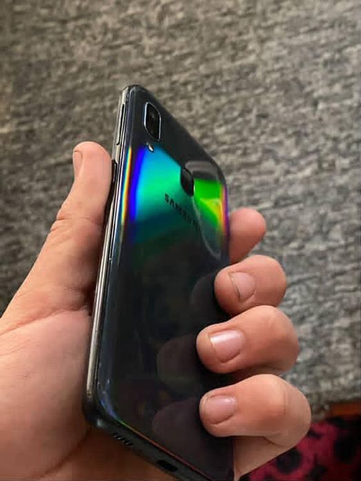 Galaxy samsung a40