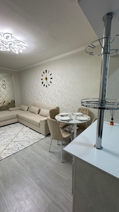 1в2/1/5 Максим Горький,Буз 1,БИЙ,Ипотека,с мебелью и техникой,подвал.