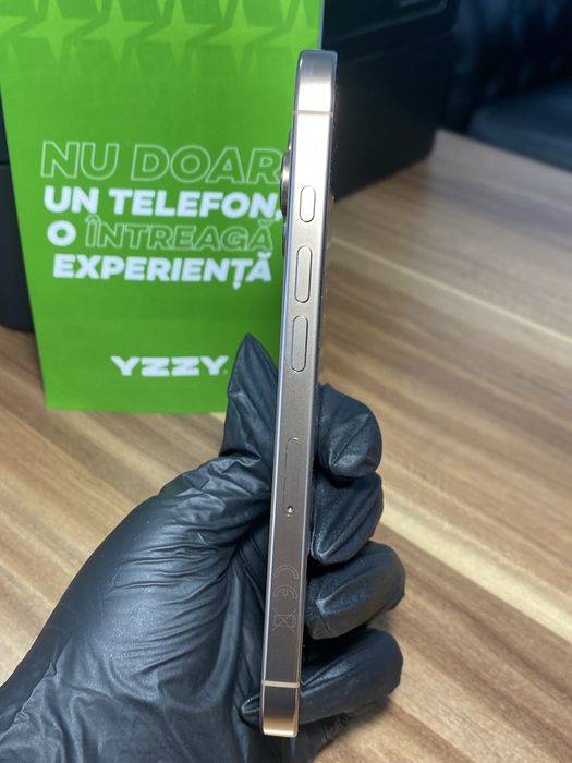 iPhone 16 Pro / 256 GB / Sănătate baterie 92% / Ca nou