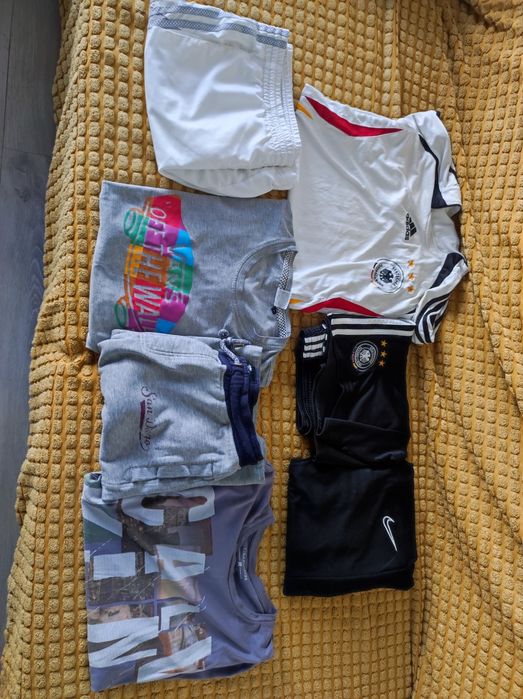 4Tricouri+ 3Perechi Pantaloni Scurti