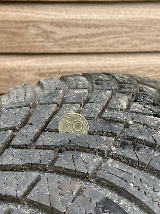 215 50 17 Hankook Зимни