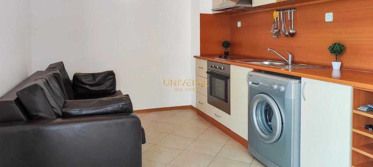 Продава се Двустаен апартамент в к.к. Слънчев бряг - 65 кв.м за 1047 €/кв.м - Снимка #2