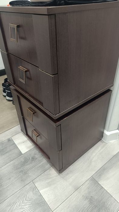 Тумбочки прикроватные