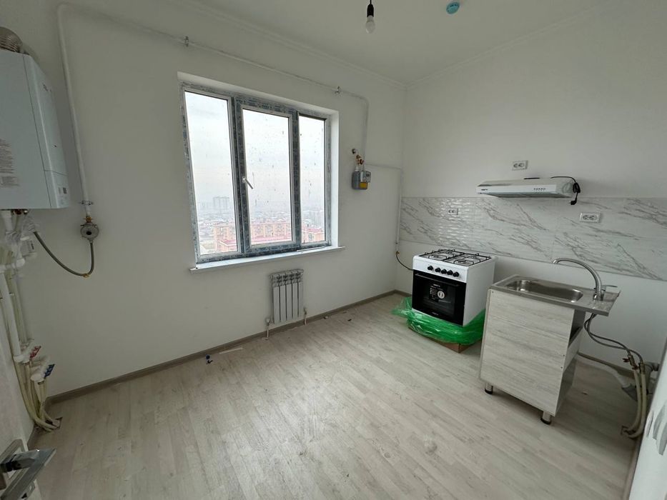 Sputnik 16 A 2 xonali uyimiz sotiladi.