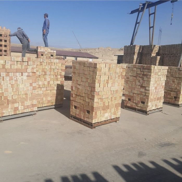 Гиштлар бор узбрих