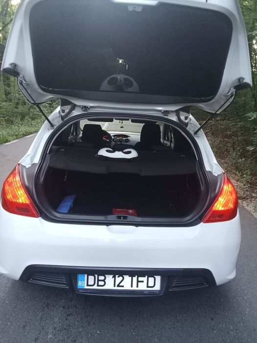 Peugeot 308. An 2012 euro 5