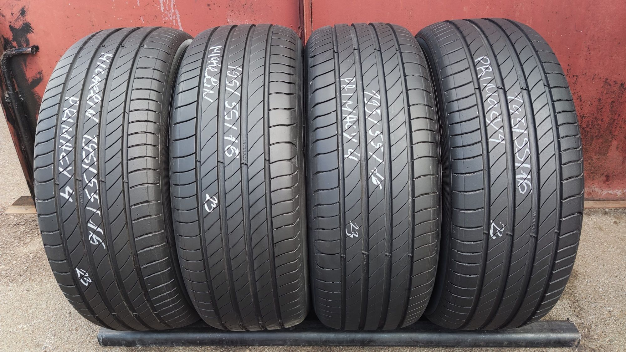 4бр. летни гуми 195/55/16 Michelin Primacy 4,S1
dot23
7mm
Много добро