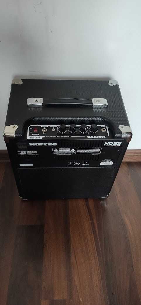 Ibanez GSR200 + Hartke HD25 (priced as combo)