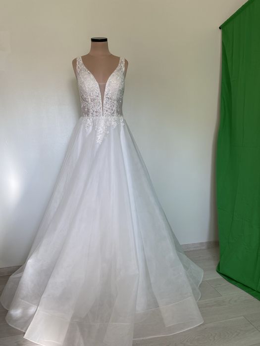Rochie de mireasa noua,eleganta, stil printesa