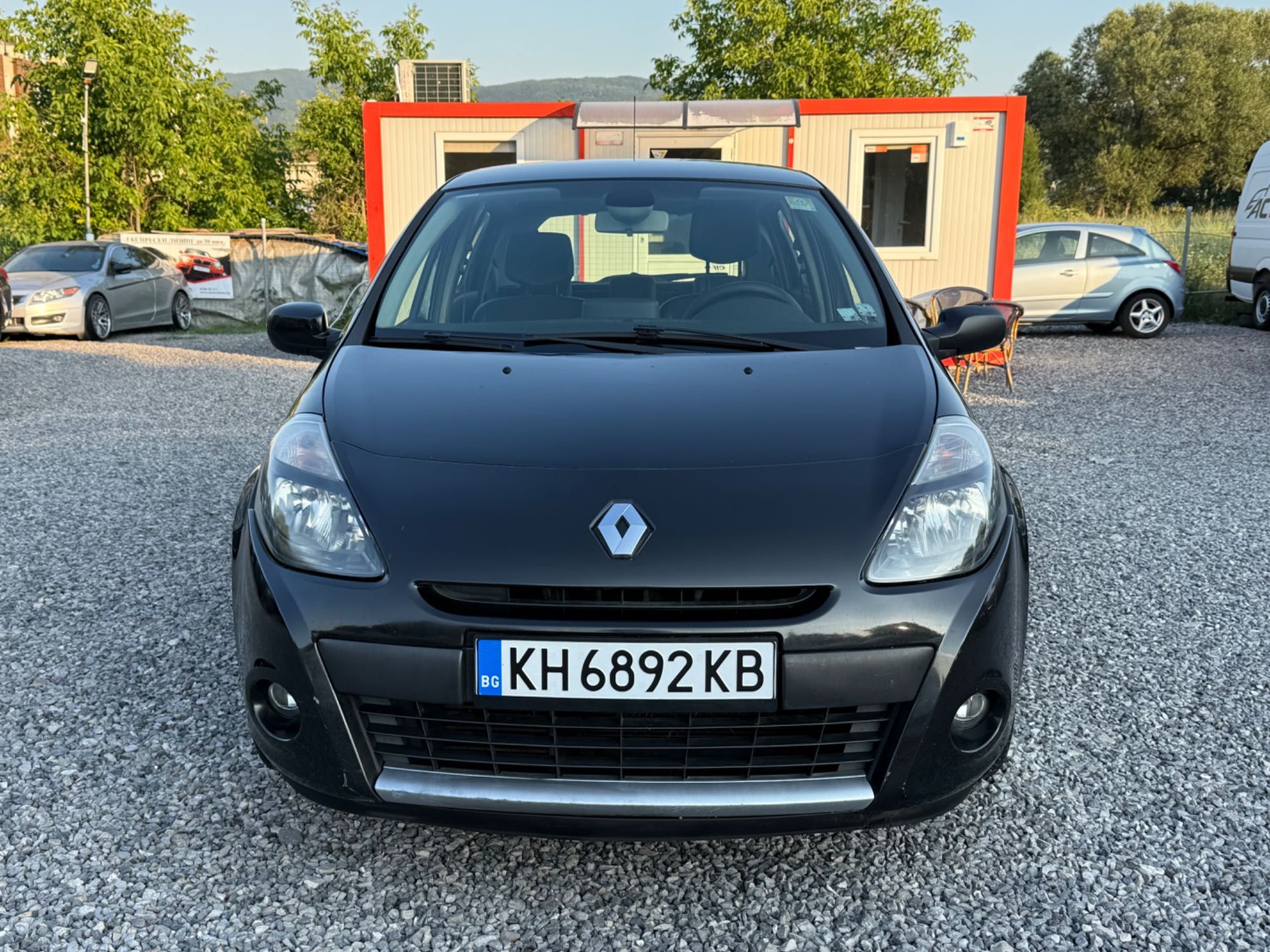 Renault Clio 1.5 dCi (75 кс)Регистриран / Обслужен / Кожа /Навигация