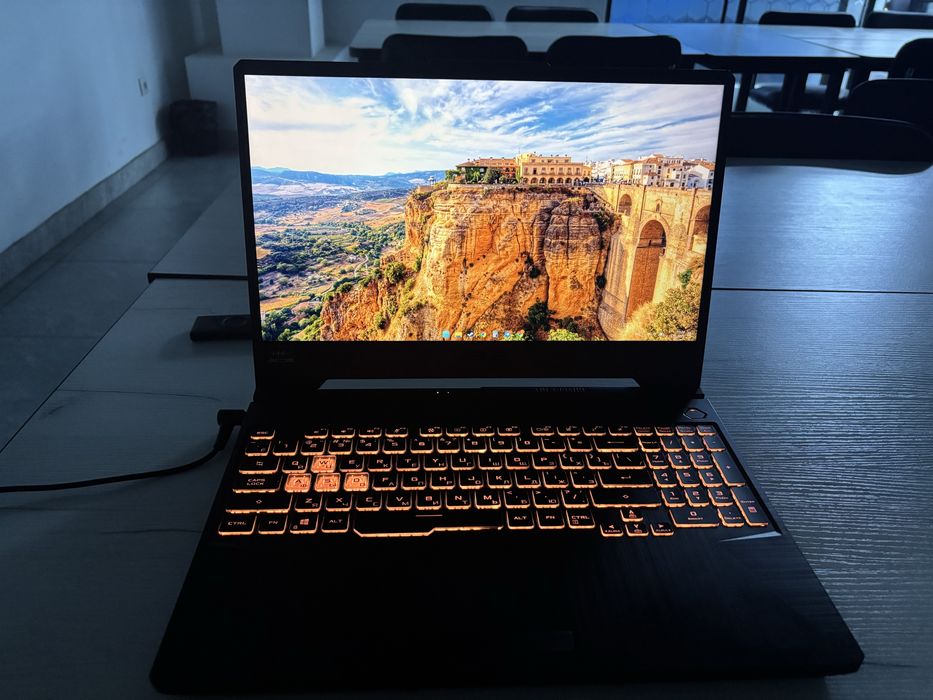 Noutbuk Asus tuf gaming f15