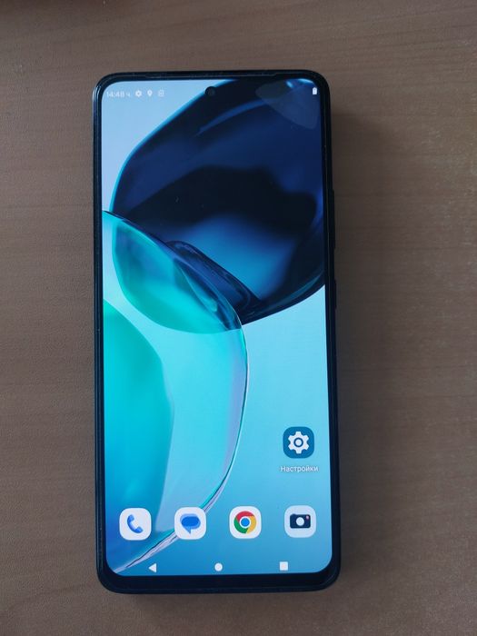 Продавам Motorola Moto G72