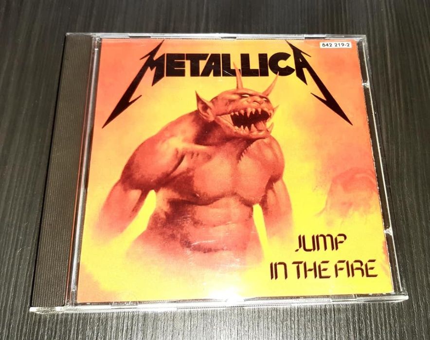 Metallica-Jump in the fire-Creeping Death (single)