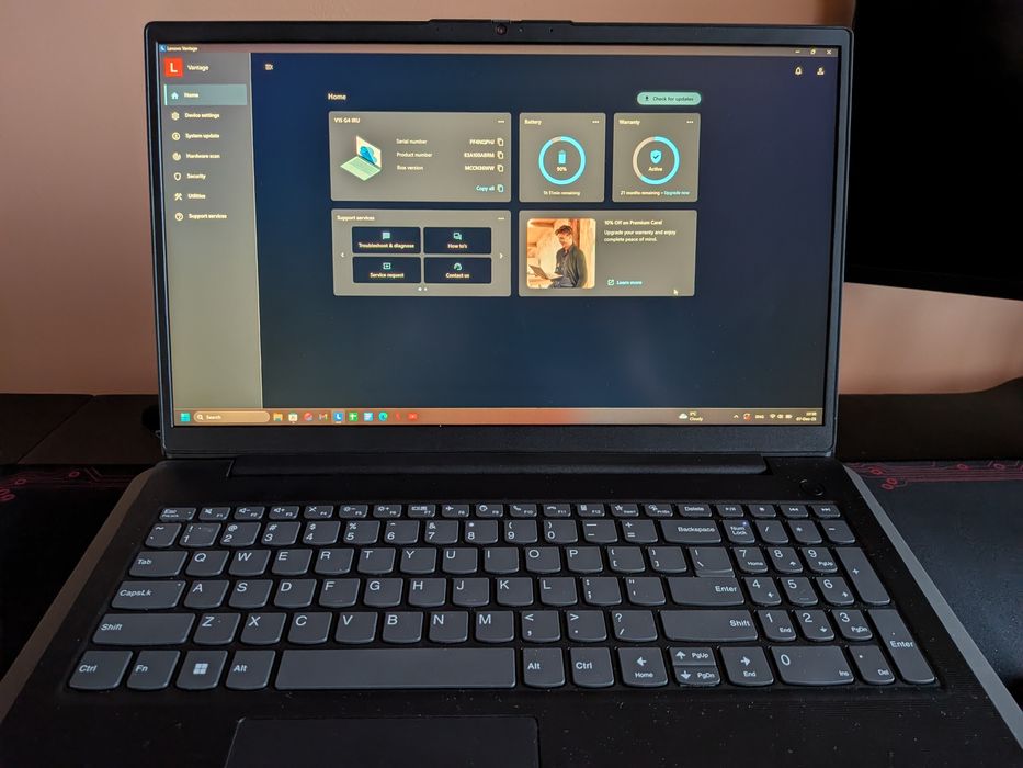 Laptop Lenovo V15 G4, i5, 512GB, 15.6 inchi