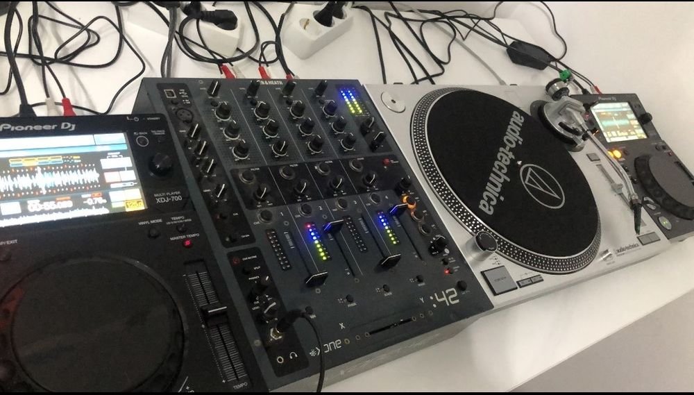 Mixer ALLEN & HEAT Xone 42