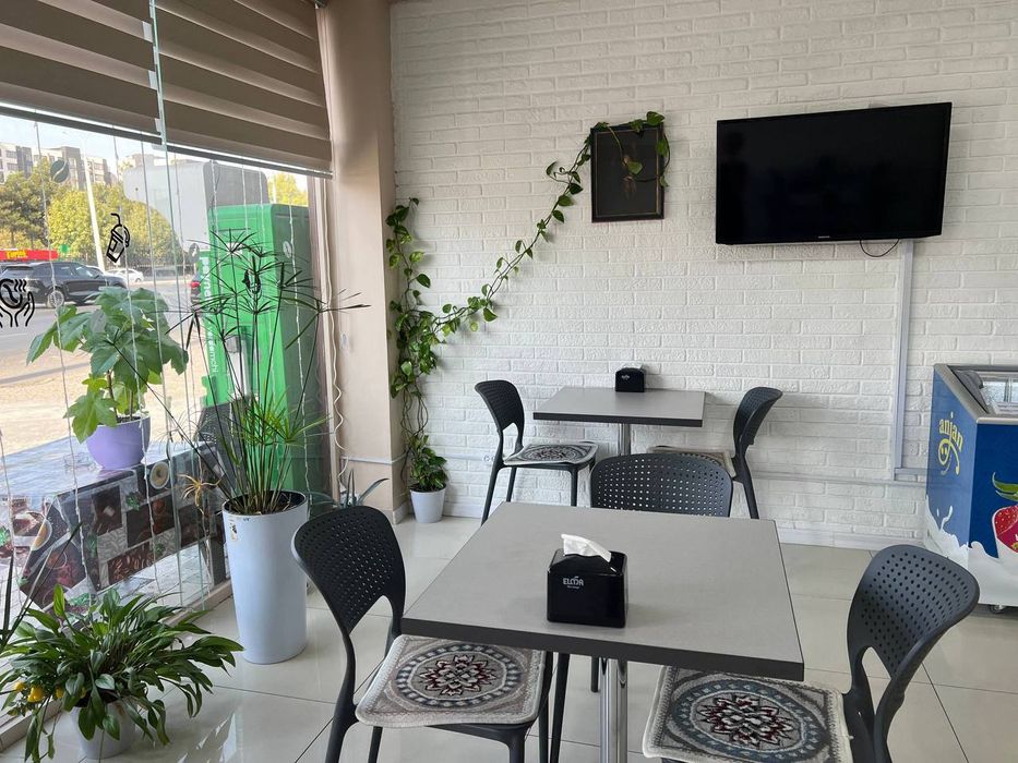 Продаётся готовый бизнес! Кафе на мойке отличная локация