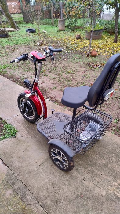 Триколка Telstar