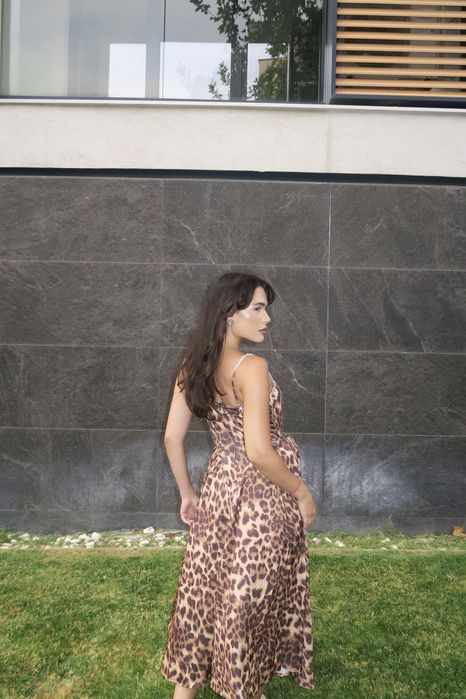 Leona Grace леопардова рокля
