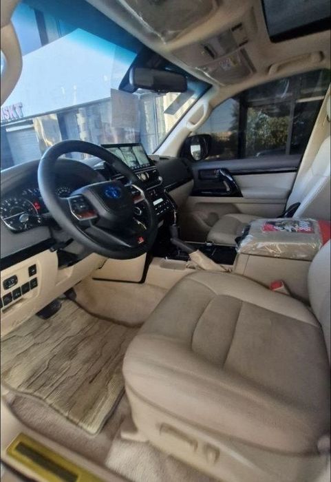 Tayota Land Cruiser 200 Yaponka