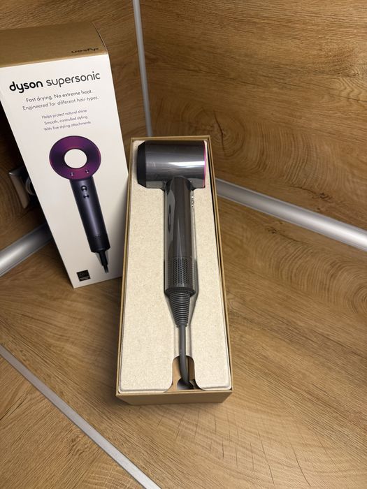 Dyson Сешоари Розов/Червен/Син