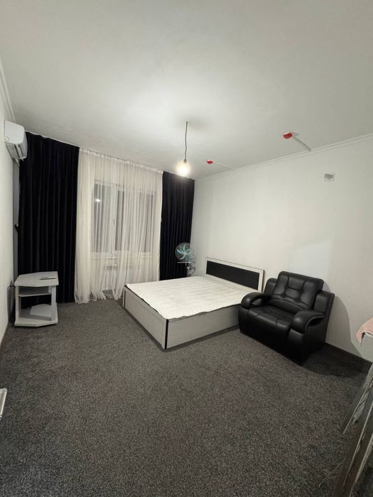 Срочно здаеться 3 комнатная квартира в аренду городе Чирчике новострое