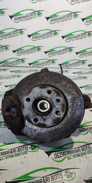 Fuzeta fata stanga /519 Volkswagen VW Polo a 3-a generatie 6N (faceli