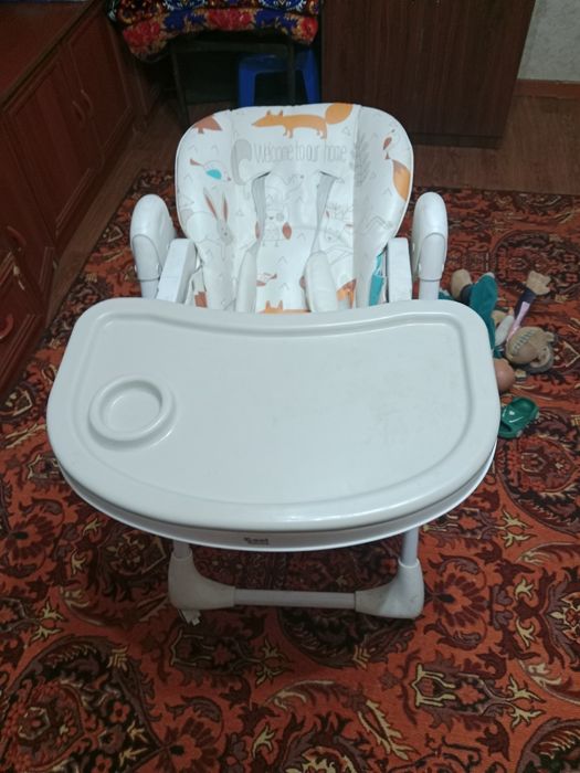 Детский столик для кормления