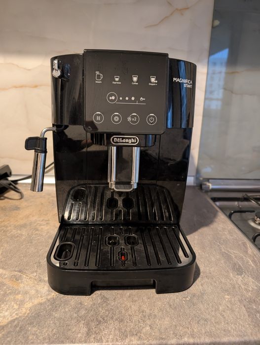 Espressor De'Longhi Magnifica Start ECAM220.21.B.