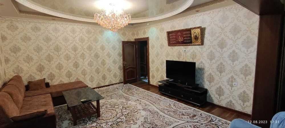 R11 Сдаётся Шикарная Квартира 2/5/7 р-н Шайхантахурский о-р Себзор!!!
