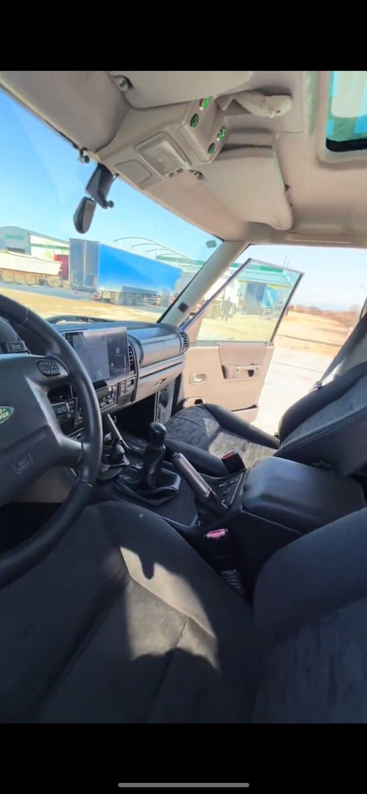 Land Rover Discovery 2 2004 facelift modificat de overlanding,camping