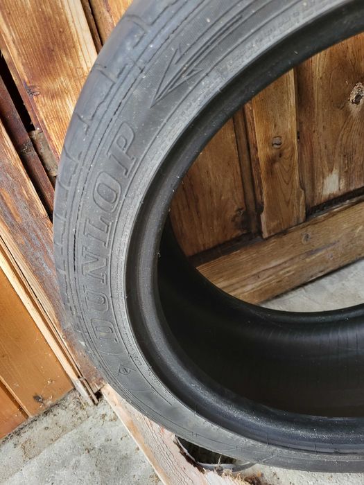 Гуми dunlop, lassa 235/45 R17 97W в добро състояние